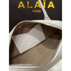 Alaia Le teckel small bag 27x9x8cm Bags