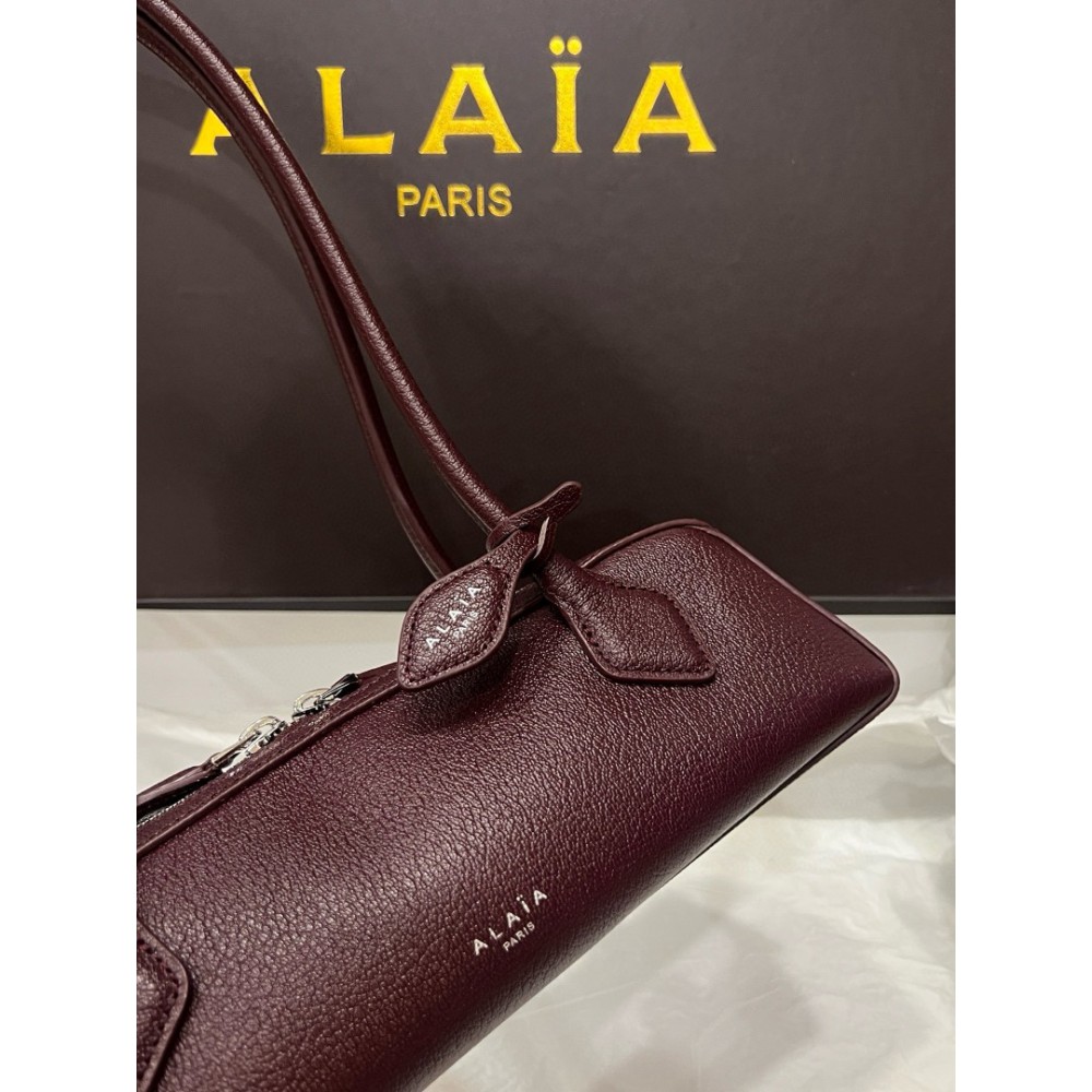 Alaia Le teckel small bag 27x9x8cm Bags