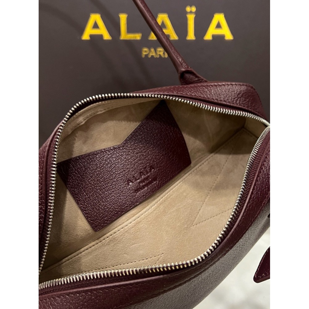 Alaia Le teckel small bag 27x9x8cm Bags