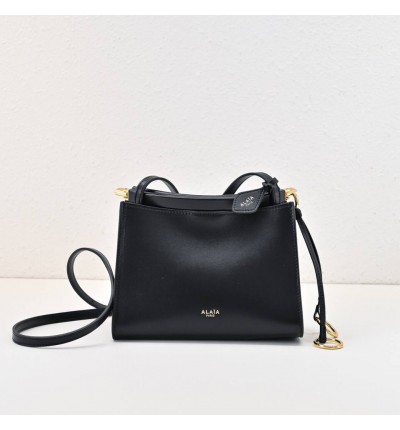 Alaia le click square bag small size 20x9x15.5cm