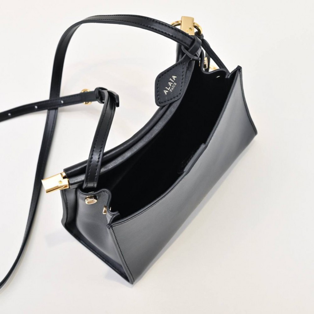 Alaia le click square bag small size 20x9x15.5cm Bags