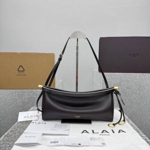 Alaia le click east west bag large size 30x14x9cm Bags