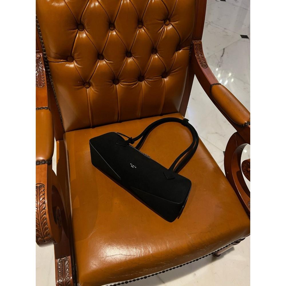 Alaia Le teckel medium bag 33x10x11cm Bags