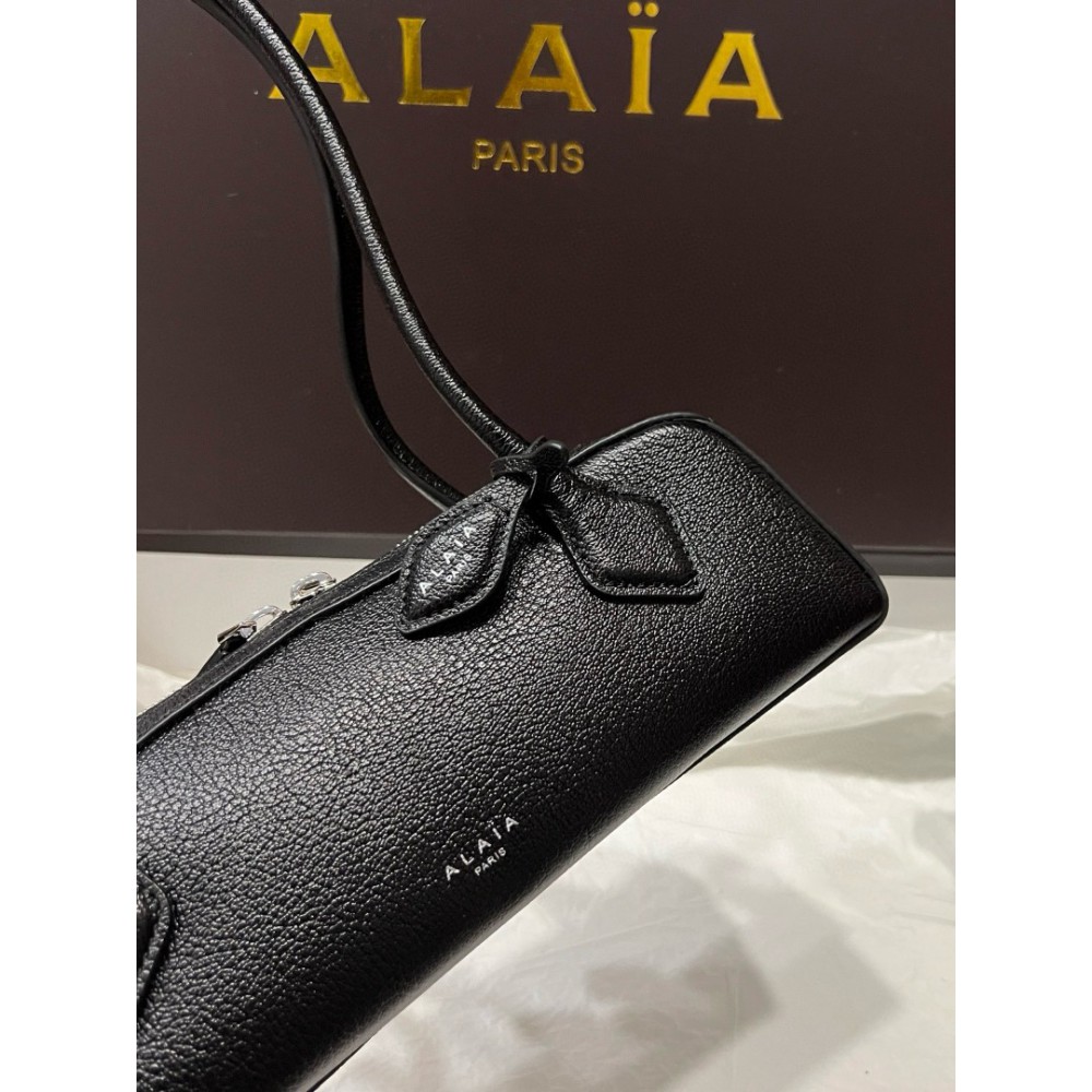Alaia Le teckel small bag 27x9x8cm Bags