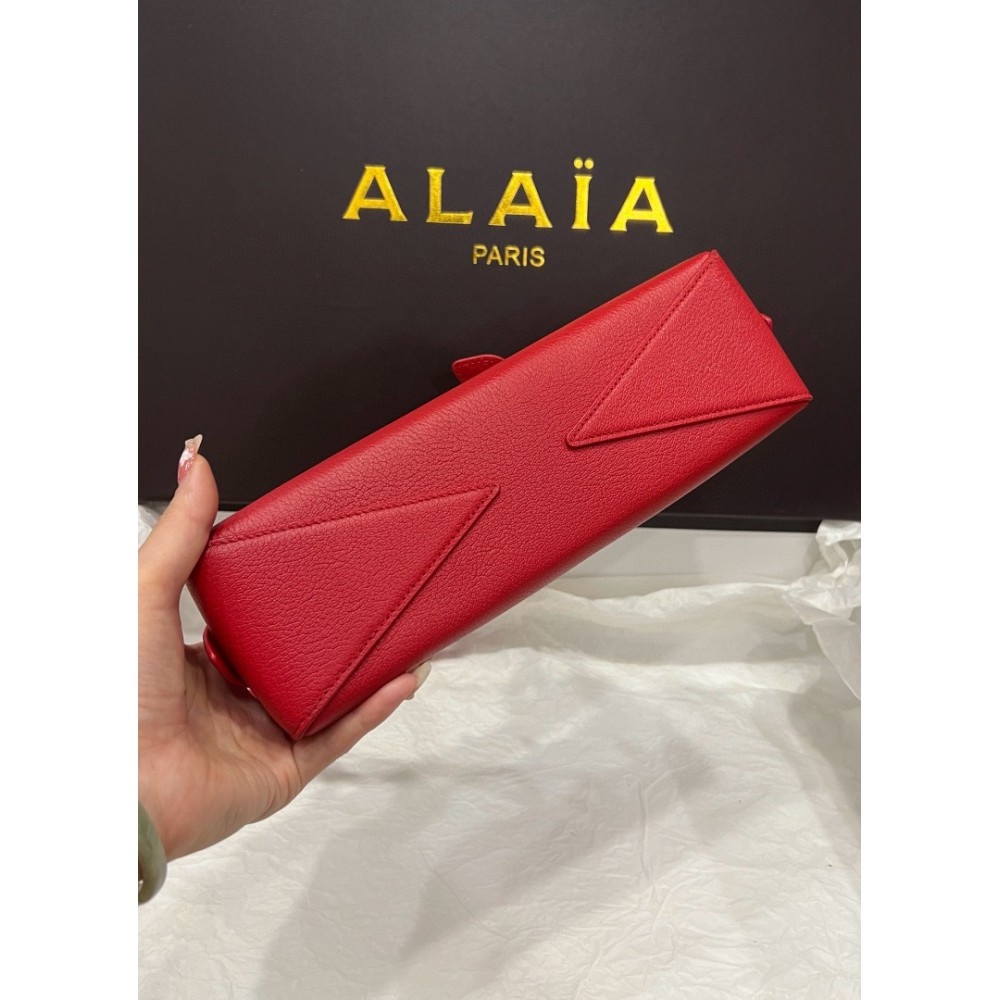 Alaia Le teckel small bag 27x9x8cm Bags