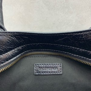 Balenciaga Le City bag east-west 31x19x9cm Bags