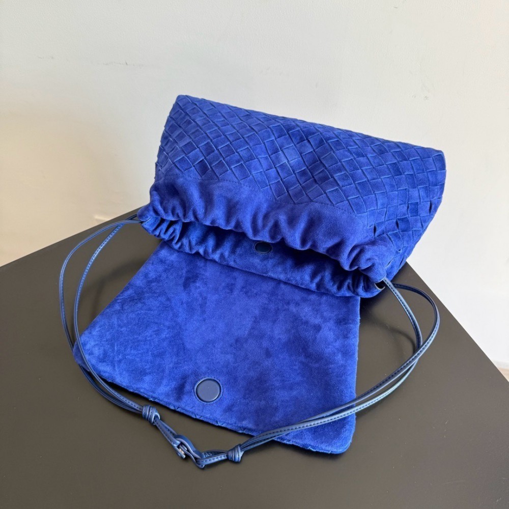 Bottega Veneta dustbag Giorno 33x19x8cm Bags