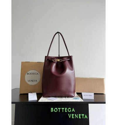 Bottega Veneta Andiamo Bucket bag 34x24x12cm