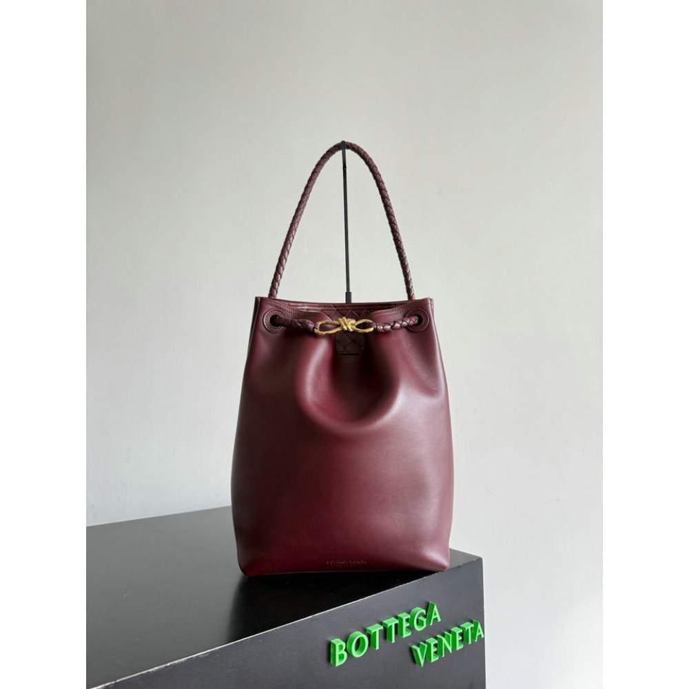 Bottega Veneta Andiamo Bucket bag 34x24x12cm Bags