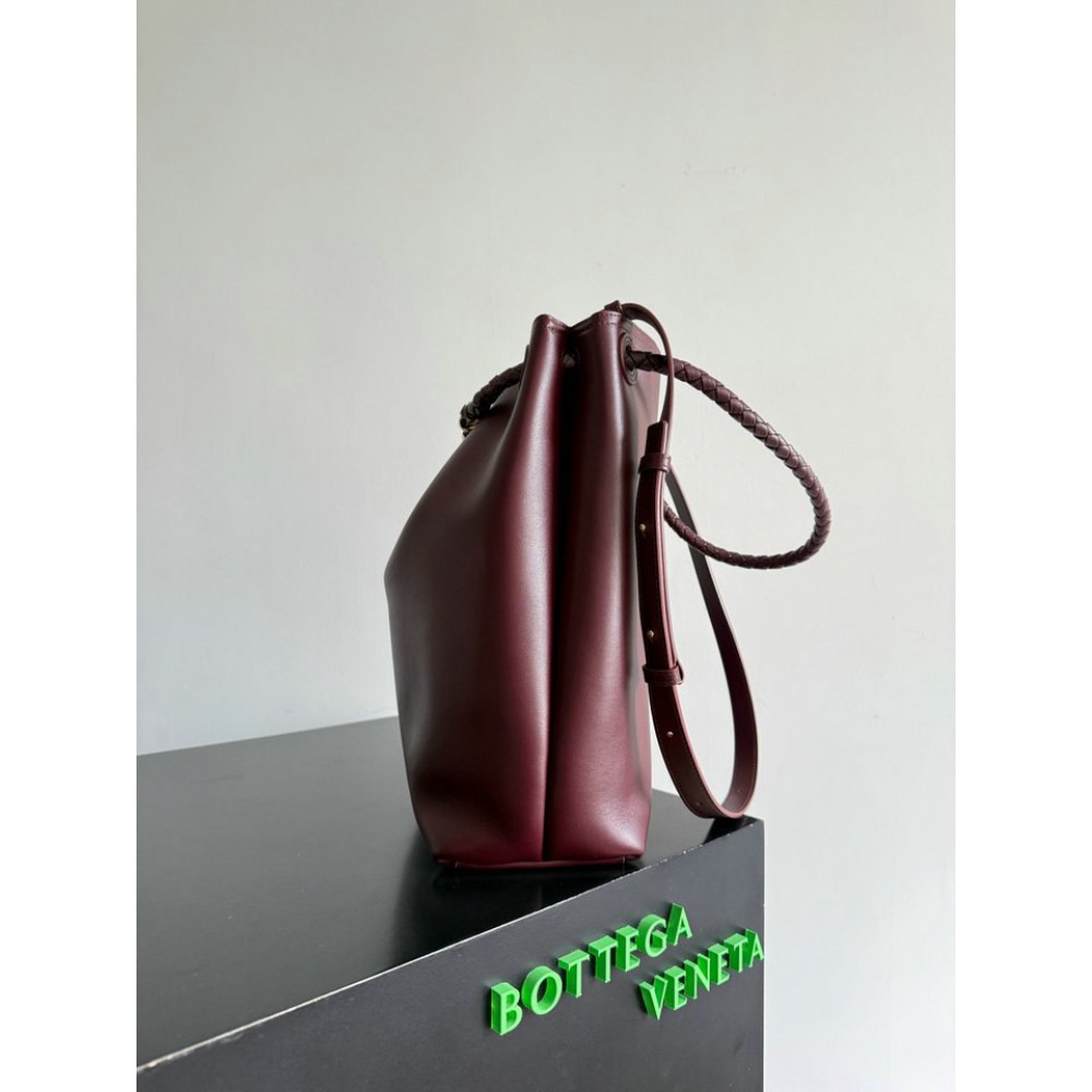 Bottega Veneta Andiamo Bucket bag 34x24x12cm Bags