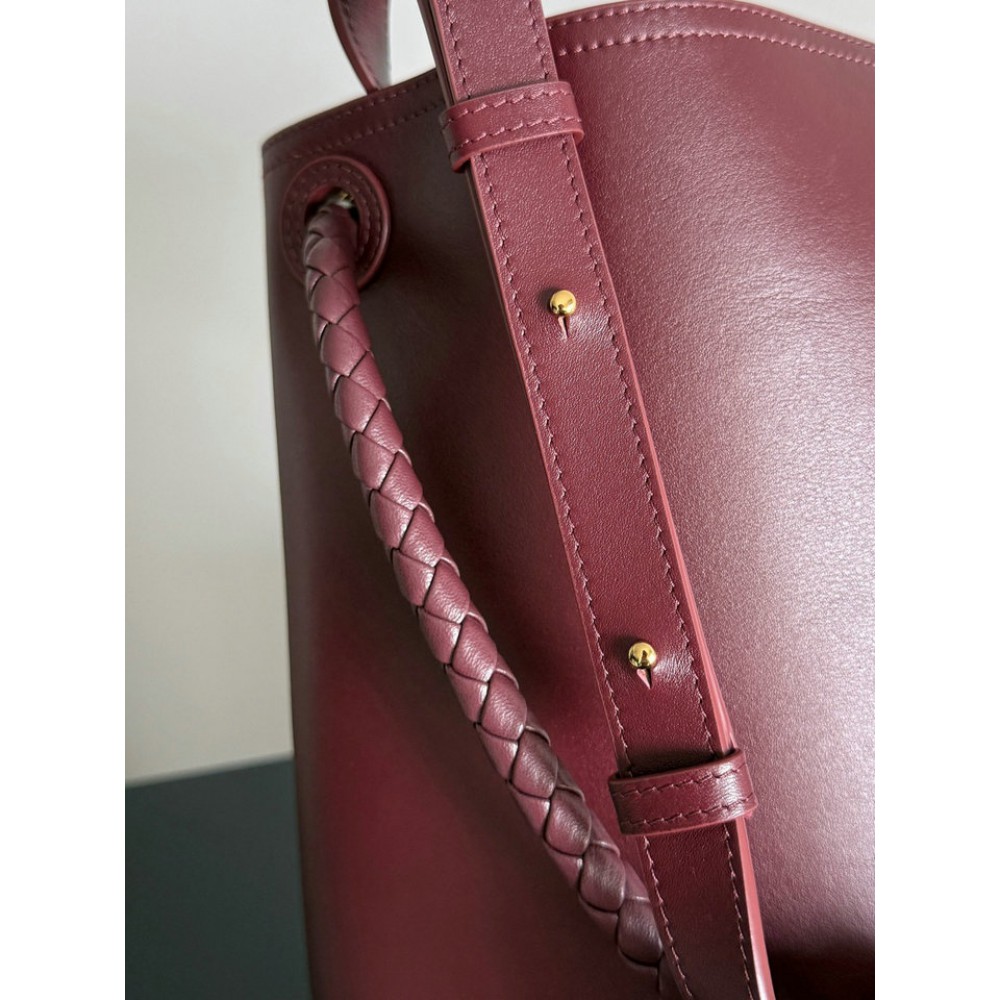 Bottega Veneta Andiamo Bucket bag 34x24x12cm Bags