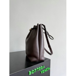 Bottega Veneta Andiamo Bucket bag 34x24x12cm Bags