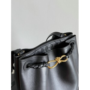 Bottega Veneta Andiamo Bucket bag 34x24x12cm Bags