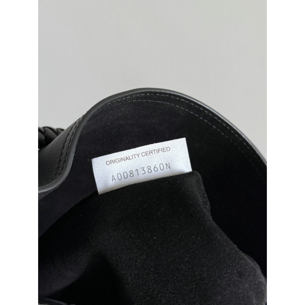 Bottega Veneta Andiamo Bucket bag 34x24x12cm Bags