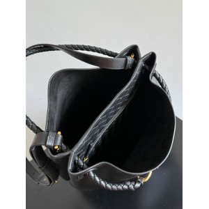 Bottega Veneta Andiamo Bucket bag 34x24x12cm Bags