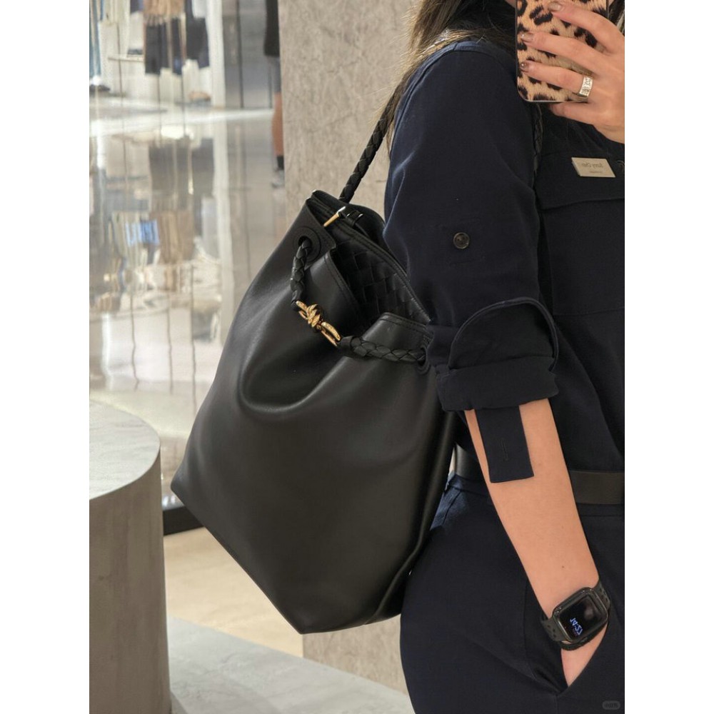 Bottega Veneta Andiamo Bucket bag 34x24x12cm Bags