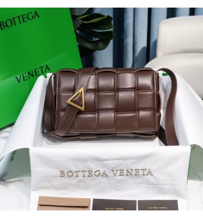 Bottega Veneta Padded Cassette 26x18x8cm