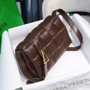 Bottega Veneta Padded Cassette 26x18x8cm Bags