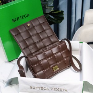 Bottega Veneta Padded Cassette 26x18x8cm Bags