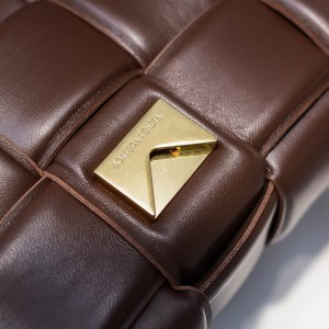 Bottega Veneta Padded Cassette 26x18x8cm Bags