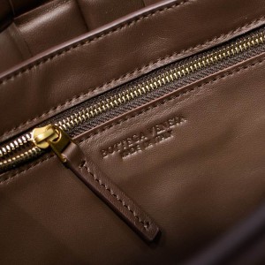 Bottega Veneta Padded Cassette 26x18x8cm Bags