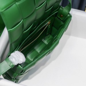 Bottega Veneta Padded Cassette 26x18x8cm Bags