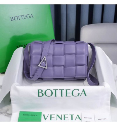 Bottega Veneta Padded Cassette 26x18x8cm
