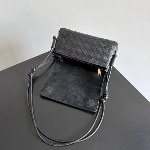 Bottega Veneta Notturno 21x11x9cm Bags