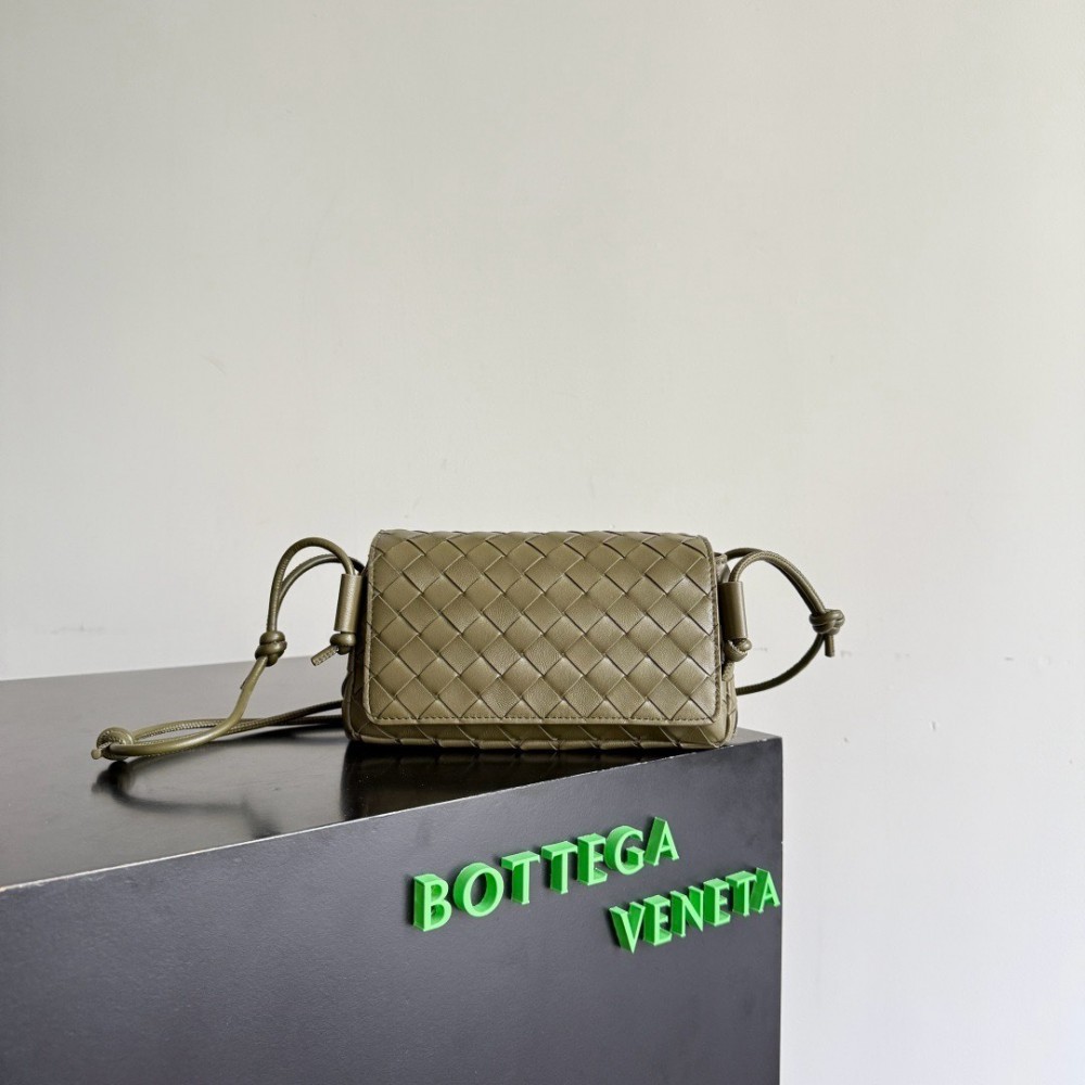 Bottega Veneta Notturno 21x11x9cm Bags