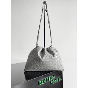 Bottega Venetta dustbag 33x23cm Bags