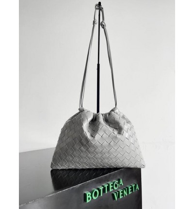 Bottega Veneta dustbag 33x23cm