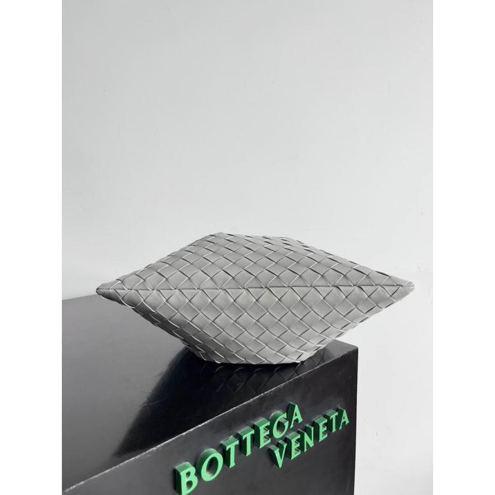 Bottega Venetta dustbag 33x23cm Bags