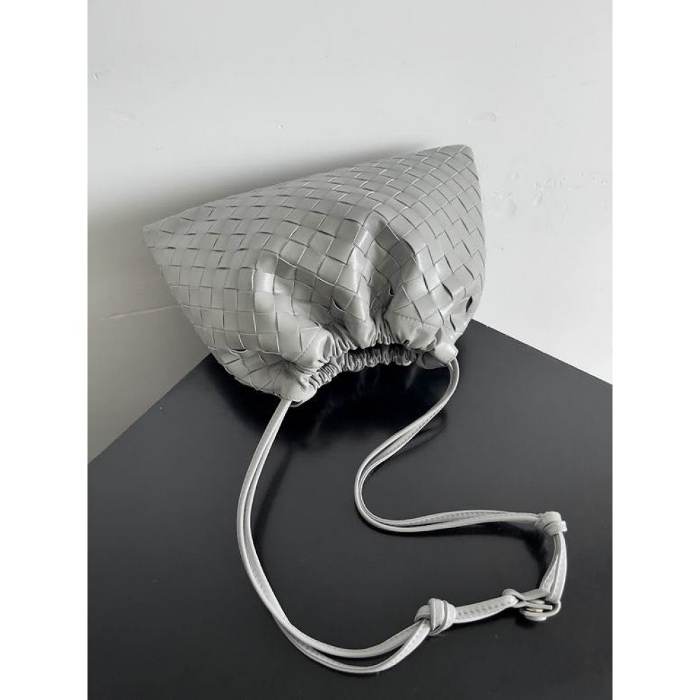 Bottega Venetta dustbag 33x23cm Bags