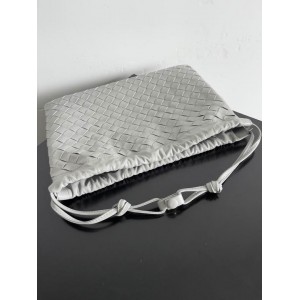 Bottega Venetta dustbag 33x23cm Bags