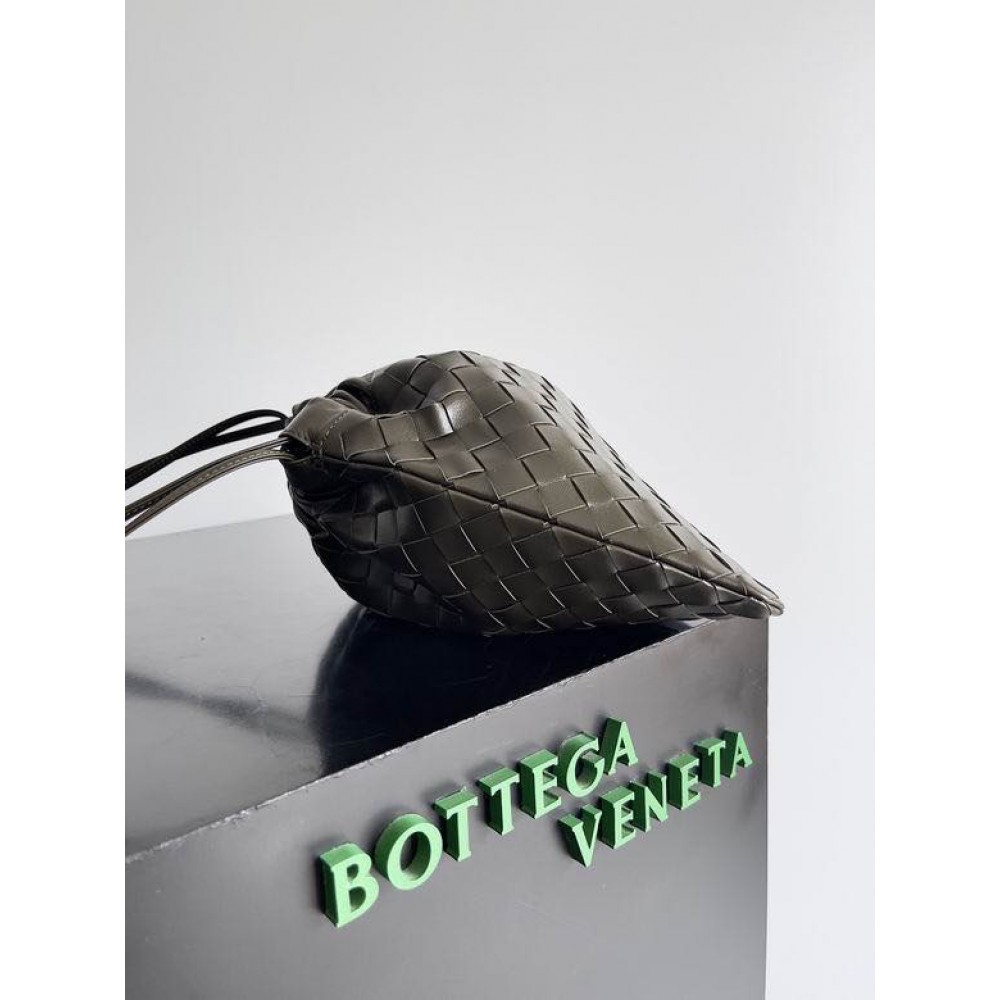 Bottega Venetta dustbag 33x23cm Bags