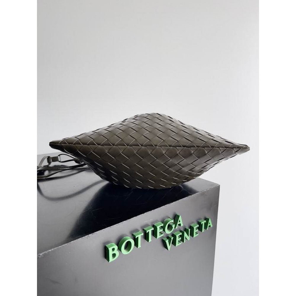 Bottega Venetta dustbag 33x23cm Bags