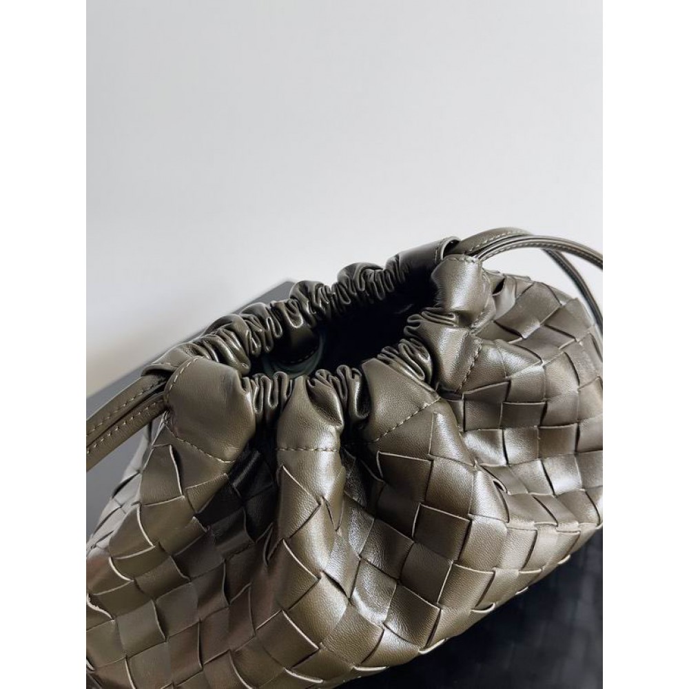 Bottega Venetta dustbag 33x23cm Bags