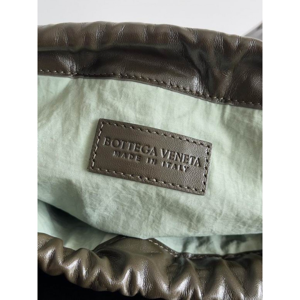 Bottega Venetta dustbag 33x23cm Bags