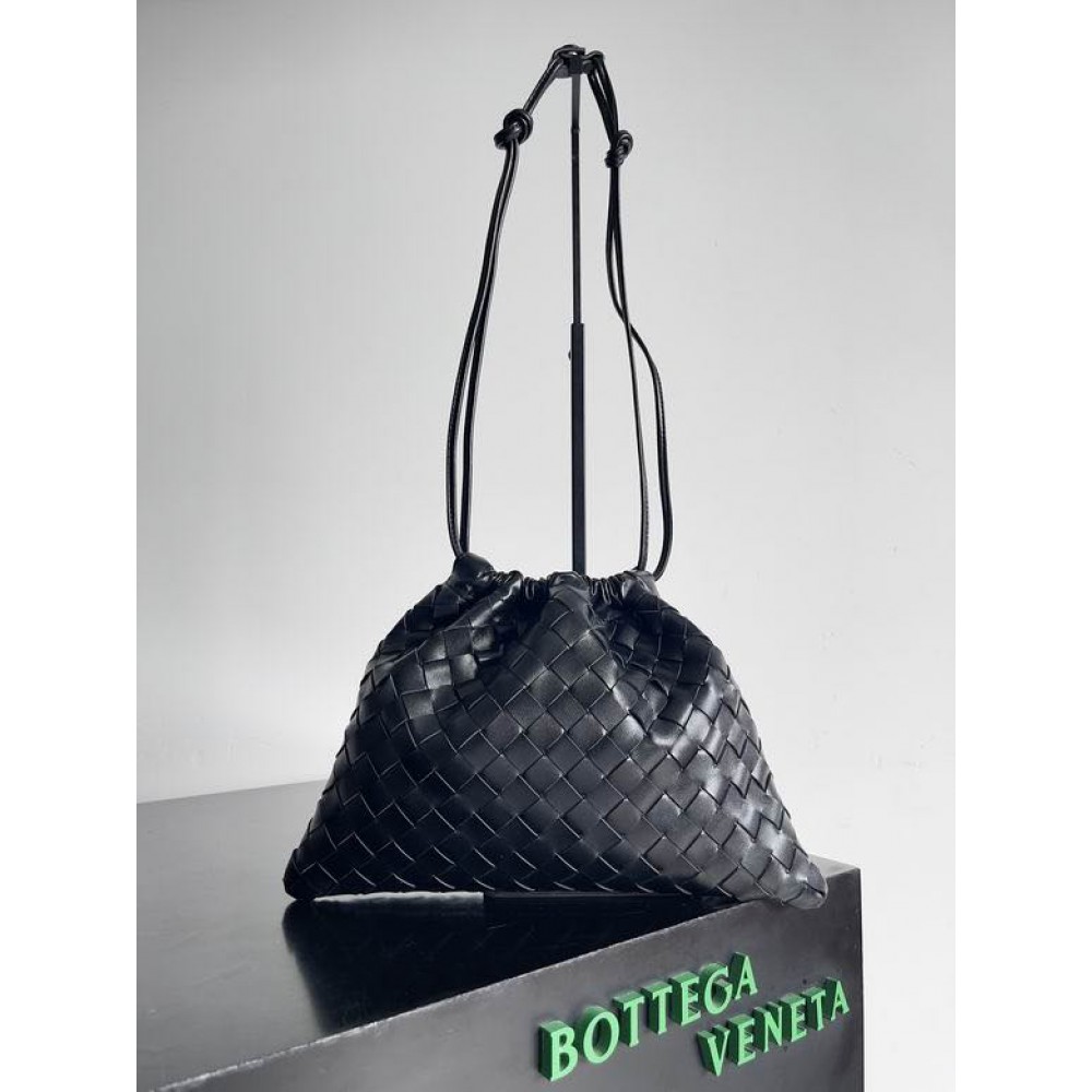 Bottega Venetta dustbag 33x23cm Bags