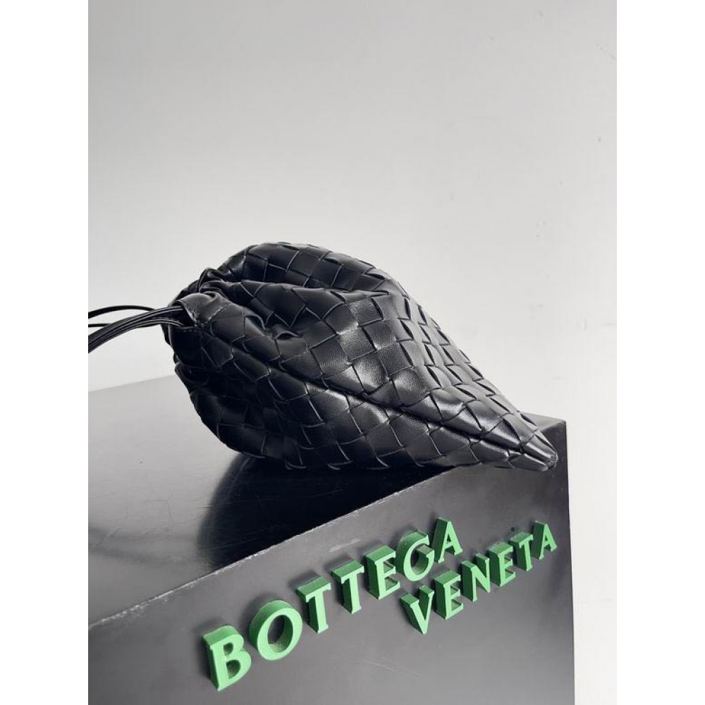 Bottega Venetta dustbag 33x23cm Bags