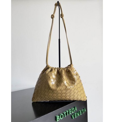 Bottega Veneta dustbag 33x23cm