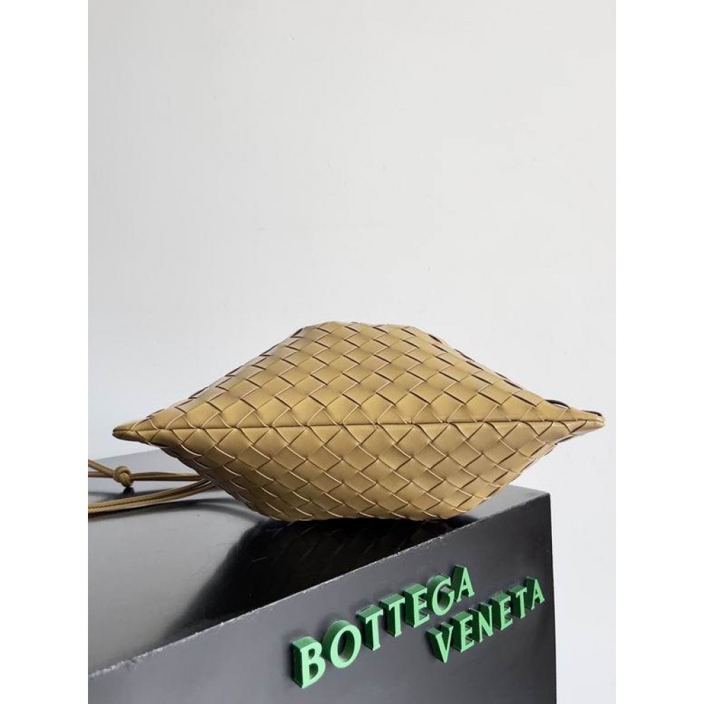 Bottega Venetta dustbag 33x23cm Bags