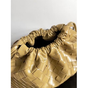 Bottega Venetta dustbag 33x23cm Bags