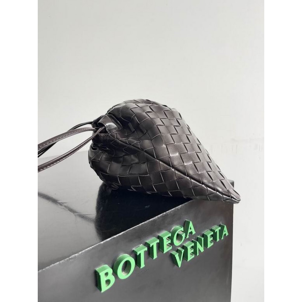 Bottega Venetta dustbag 33x23cm Bags