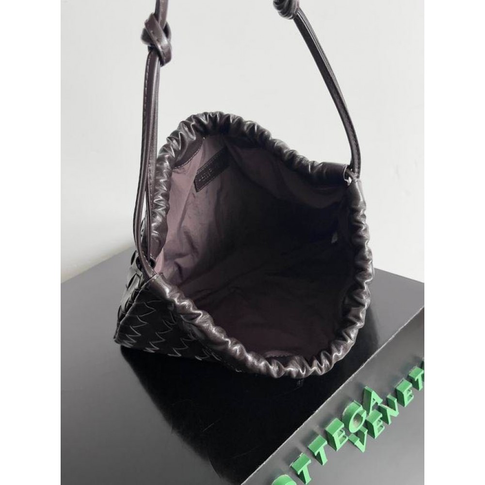 Bottega Venetta dustbag 33x23cm Bags