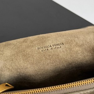 Bottega Veneta Notturno 21x11x9cm Bags