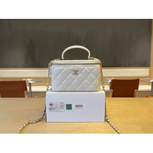 Chanel beauty vanity bag 17x9.5x8cm Bags