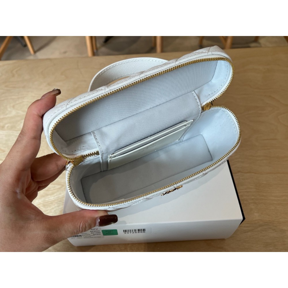 Chanel vanity chain bag 19.5x17.5cm  Bags