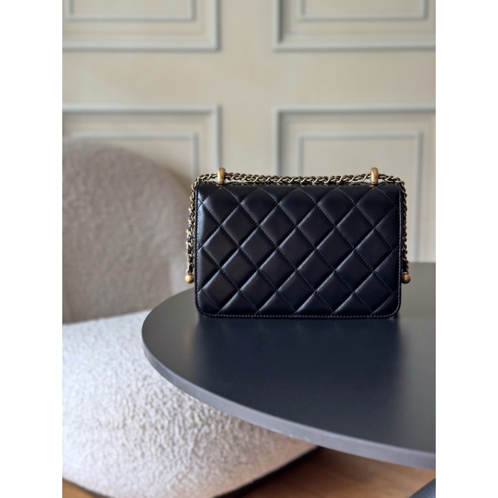 Chanel classic flap 22x14.5x8cm Bags