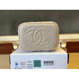 Chanel beauty vanity bag 11x8.5x7cm Bags